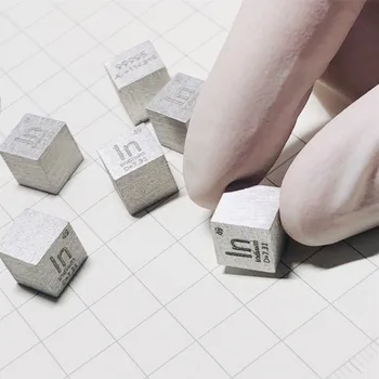 1 см Куб индия с двусторонней гравировкой периодического фенотипа для украшения рабочего стола